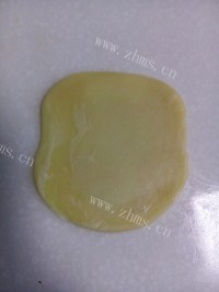 红豆沙菊花酥做法图解18)