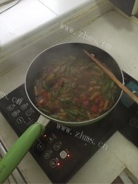 玉盘珍馐的焖面做法图解6)