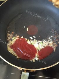 美味的茄汁大虾做法图解6)