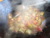 简单的西红柿烧茄子做法图解4)