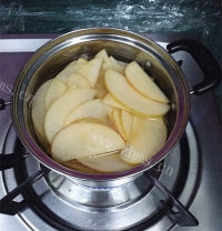 自制苹果玫瑰花做法图解5)