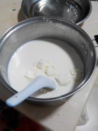 美味的姜撞奶做法图解3)