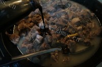 家常菜炖牛肉做法图解7)