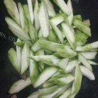 家常菜清炒丝瓜做法图解6)