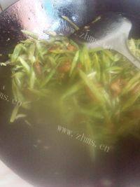 家常菜芸豆丝炒肉做法图解8)