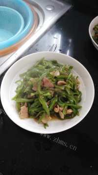 色香味俱全的青椒炒肉做法图解8)