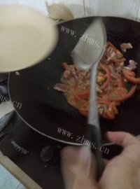 家常菜番茄炒猪肉做法图解6)