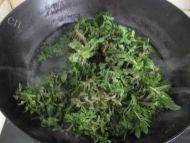 口感丰厚的凉拌荠菜做法图解4)