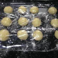 自己做的香葱芝士面包做法图解8)