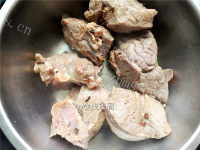 美味的五香酱牛肉做法图解6)