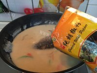 美味的豆浆鲫鱼汤做法图解10)