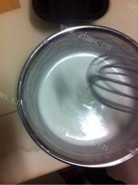 自制酸奶戚风做法图解4)