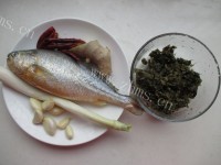 美味的雪菜黄鱼做法图解1)