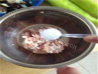 家常菜青椒酿肉做法图解3)