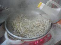 家常菜酸辣绿豆芽做法图解5)