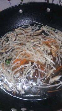 美味的杂烩汤做法图解3)