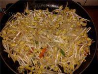 黄豆芽炒豆腐做法图解9)