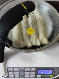 美味清蒸腐皮肉卷做法图解8)