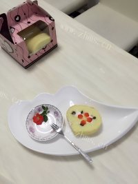 自制奶油蛋糕卷做法图解18)