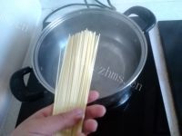 可口的牛腩面做法图解1)
