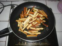 秀色可餐的韭菜炒豆腐干做法图解4)