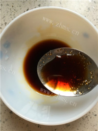美味的凉拌皮蛋做法图解6)