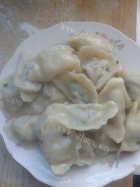 家常的煮饺子做法图解9)