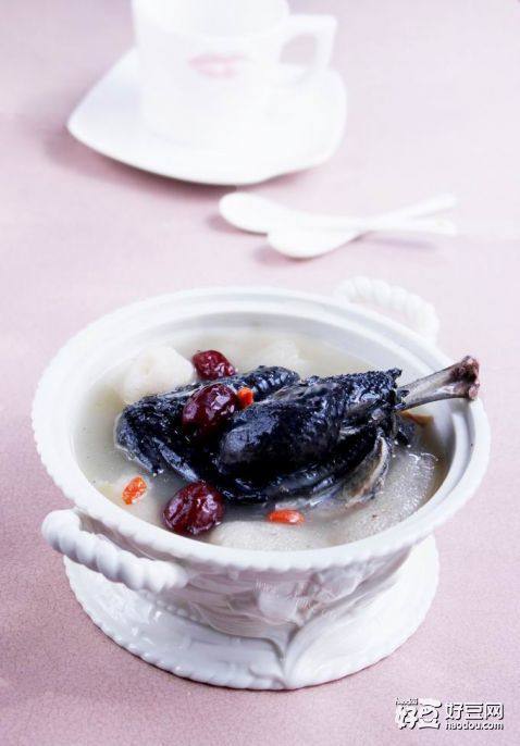 竹荪乌鸡汤