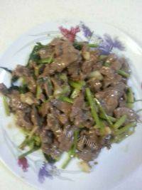 家常菜西芹炒牛肉
