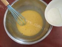 自制戚风蛋糕做法图解4)