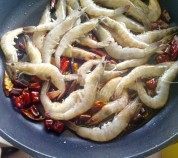美味的香辣脆皮虾做法图解3)