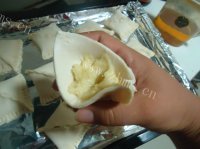 简单易做的榴莲酥做法图解3)