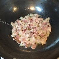 喷香的竹笋炒肉做法图解5)