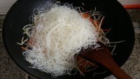 家常菜素炒米粉做法图解5)