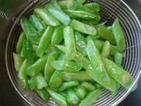 香喷喷的蒜蓉豆角做法图解3)