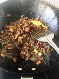 家常菜香辣鸡胗做法图解6)