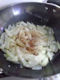 家常菜清炒蒲瓜