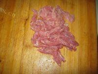 家常菜土豆丝炒肉丝做法图解1)