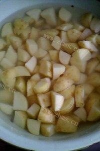 「首发」土豆烧肉做法图解2)