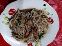 家常菜肉丝炒豆芽