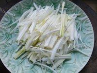 美美厨房之京酱肉丝做法图解3)
