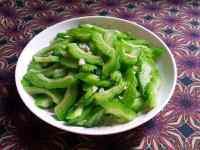 家常菜素炒苦瓜