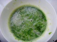 很有食欲的菠菜手擀面做法图解3)