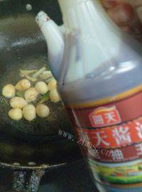 美味的红烧鹌鹑蛋做法图解8)