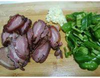 家常菜青椒炒腊肉做法图解4)