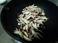 健康美食之香菇炒肉做法图解3)