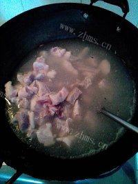 家常菜红烧肉烧土豆做法图解6)