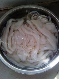 味道不错的干炒牛河做法图解2)
