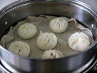 自己做的猪肉大葱包做法图解11)