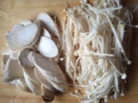 美味的菌菇汤做法图解2)